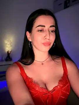 Snapshot of Emylia chatting on December 2024 09:33:01 PM Emylia online show from December 2024 09:33:01 PM