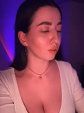 Snapshot of Emylia chatting on January 2025 09:08:02 PM Emylia online show from January 2025 09:08:02 PM