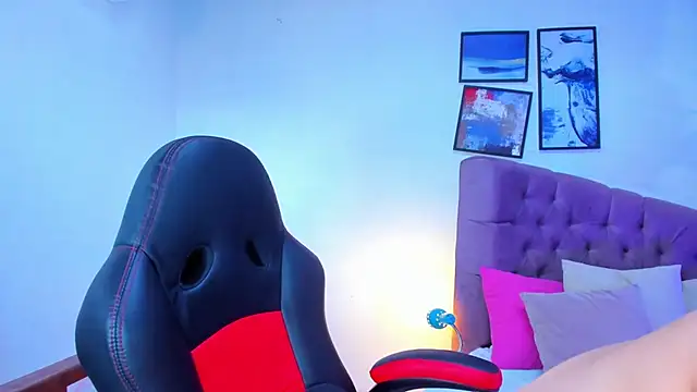 Gretta Queen online show from November 2025 07:07:02 PM