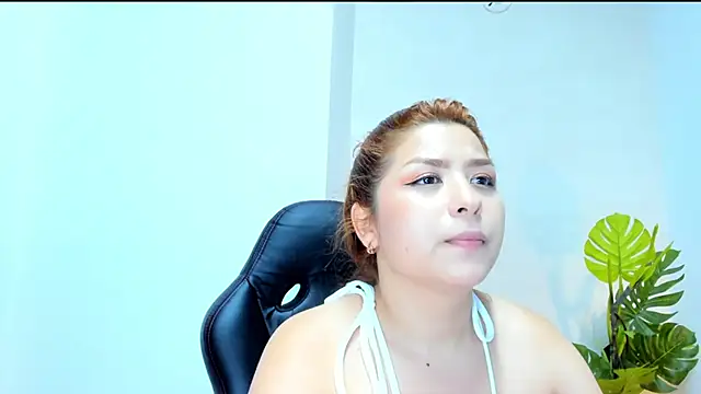 Gretta Queen online show from July 2026 08:15:01 PM