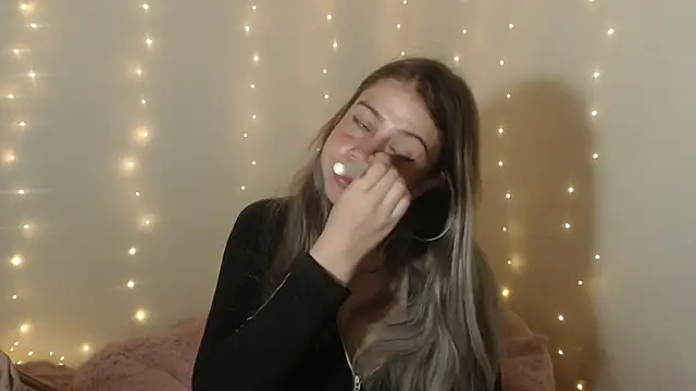 SweetSofty online show from February 2026 09:45:01 PM