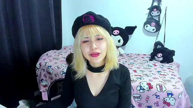 Akane-Mou online show from November 2025 02:38:02 AM