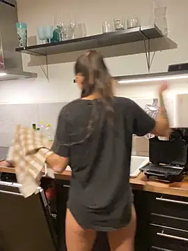 Snapshot of spottyyy chatting on January 2026 08:01:02 PM spottyyy online show from January 2026 08:01:02 PM