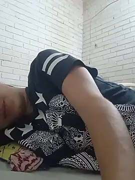 Snapshot of valeriaswang_Lucas chatting on June 2026 04:05:01 PM valeriaswang Lucas online show from June 2026 04:05:01 PM