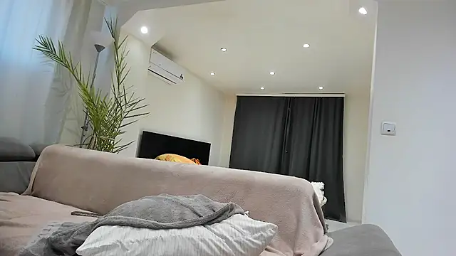 MissPanthera online show from March 2026 01:07:01 PM