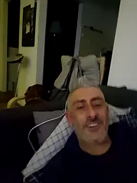 Snapshot of cuci45 chatting on December 2025 04:26:02 AM cuci45 online show from December 2025 04:26:02 AM