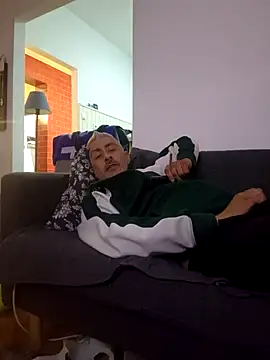 cuci45 online show from April 2026 07:09:01 PM