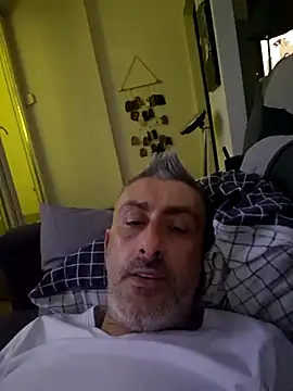 Snapshot of cuci45 chatting on December 2025 11:41:01 PM cuci45 online show from December 2025 11:41:01 PM