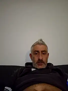 Snapshot of cuci45 chatting on February 2026 12:20:02 AM cuci45 online show from February 2026 12:20:02 AM