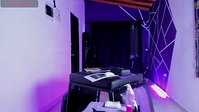 Snapshot of ink_demonxxx chatting on October 2025 07:07:02 PM ink demonxxx online show from October 2025 07:07:02 PM