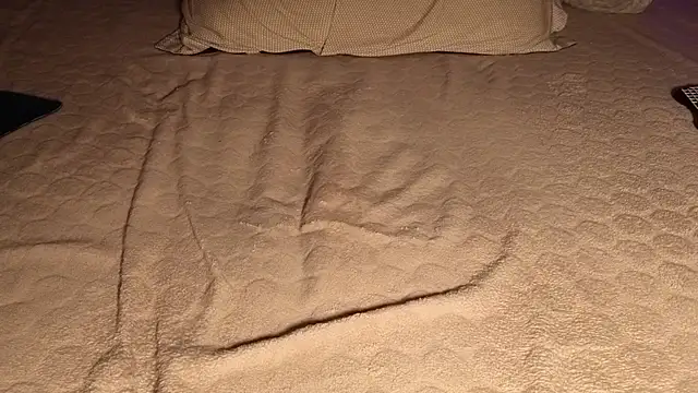 Ilona4y online show from November 2025 05:06:02 AM