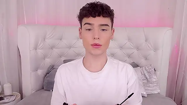 RobbyCharming online show from September 2025 03:40:02 AM
