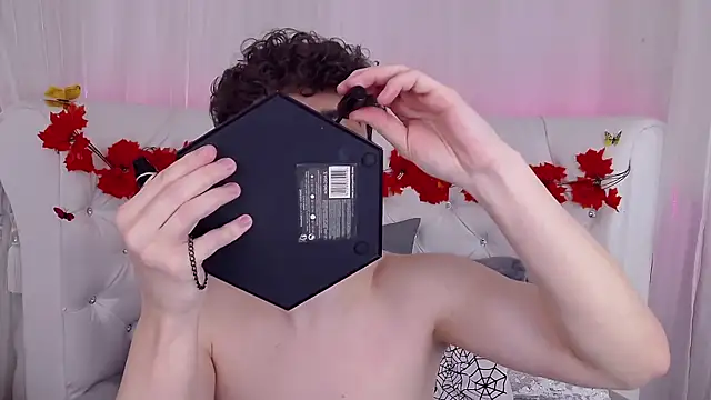 Snapshot of RobbyCharming chatting on October 2025 03:49:01 AM RobbyCharming online show from October 2025 03:49:01 AM