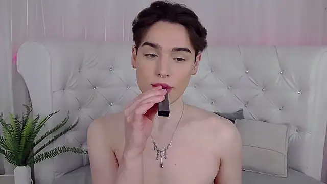 RobbyCharming online show from March 2026 04:24:01 AM