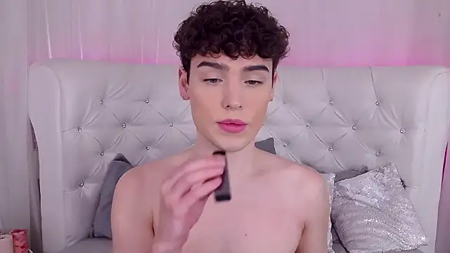 Snapshot of RobbyCharming chatting on October 2025 03:49:02 AM RobbyCharming online show from October 2025 03:49:02 AM