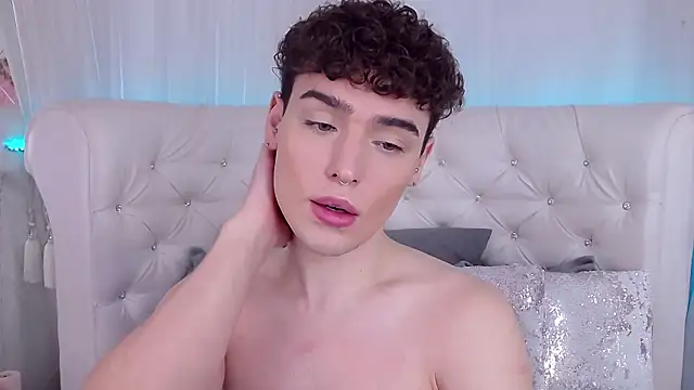 Snapshot of RobbyCharming chatting on November 2025 03:32:02 AM RobbyCharming online show from November 2025 03:32:02 AM