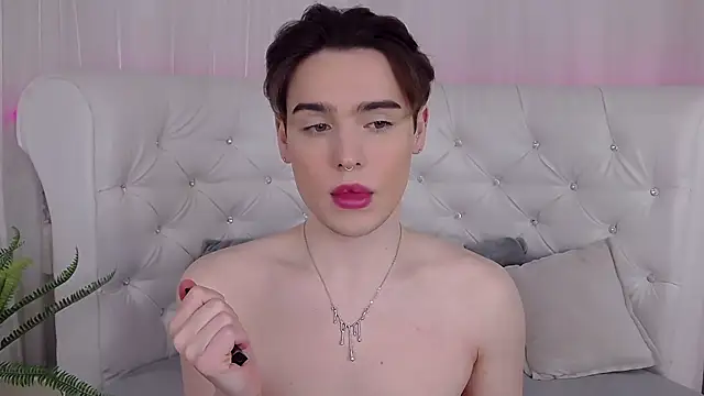 RobbyCharming online show from April 2026 04:19:01 AM