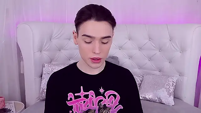 RobbyCharming online show from March 2025 07:48:01 PM