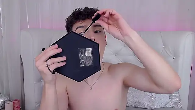 RobbyCharming online show from September 2025 03:46:02 AM