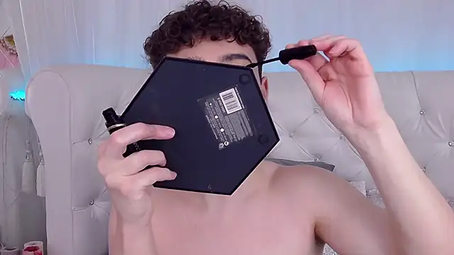 Snapshot of RobbyCharming chatting on November 2025 03:42:02 AM RobbyCharming online show from November 2025 03:42:02 AM