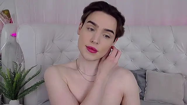 RobbyCharming online show from April 2026 04:37:02 AM