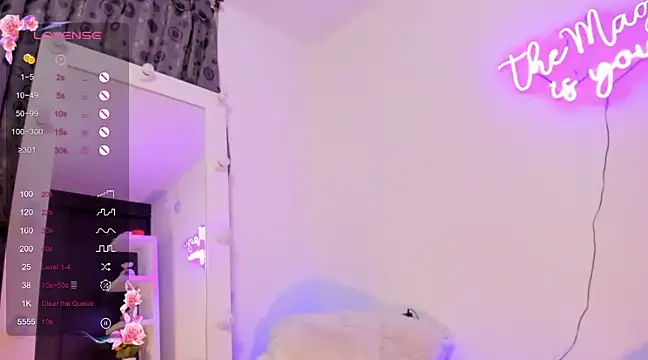 Snapshot of dana_montana_ chatting on December 2024 07:39:01 AM dana montana online show from December 2024 07:39:01 AM