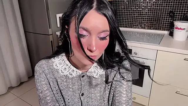 ariel aspen online show from September 2025 09:53:02 PM