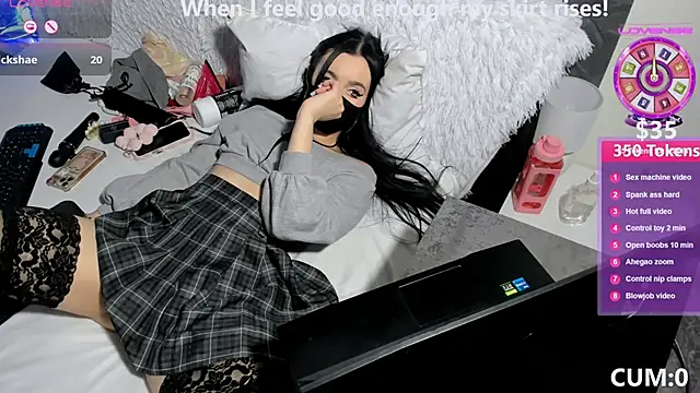 ariel aspen online show from February 2026 06:43:02 PM