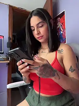 Snapshot of charlotte_stevenss_ chatting on October 2025 02:07:01 PM charlotte stevenss online show from October 2025 02:07:01 PM
