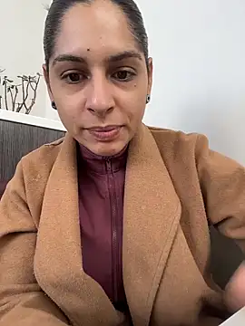 Snapshot of charlotte_stevenss_ chatting on February 2026 03:34:02 PM charlotte stevenss online show from February 2026 03:34:02 PM