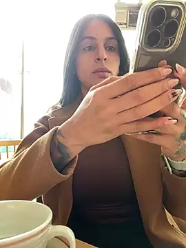 Snapshot of charlotte_stevenss_ chatting on January 2026 05:06:01 PM charlotte stevenss online show from January 2026 05:06:01 PM