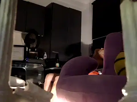 Snapshot of OSIRlS chatting on February 2025 04:58:02 PM OSIRlS online show from February 2025 04:58:02 PM