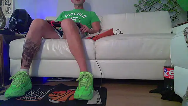 OSIRlS online show from March 2026 01:22:01 PM