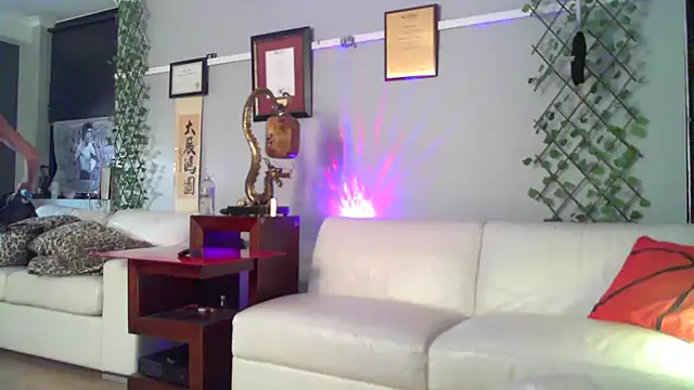 OSIRlS online show from March 2026 04:52:02 PM