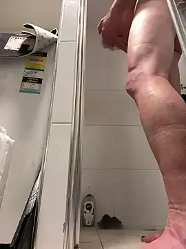 Snapshot of OSIRlS chatting on October 2025 12:17:02 PM OSIRlS online show from October 2025 12:17:02 PM