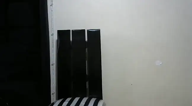 Twerl online show from December 2024 01:44:02 PM