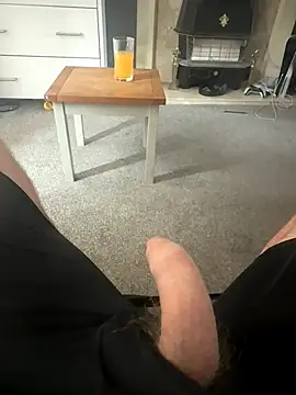 Averagematt1991 online show from October 2025 10:34:02 AM