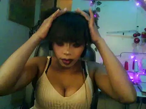 Snapshot of Anaconda2350 chatting on June 2026 11:27:01 PM Anaconda2350 online show from June 2026 11:27:01 PM