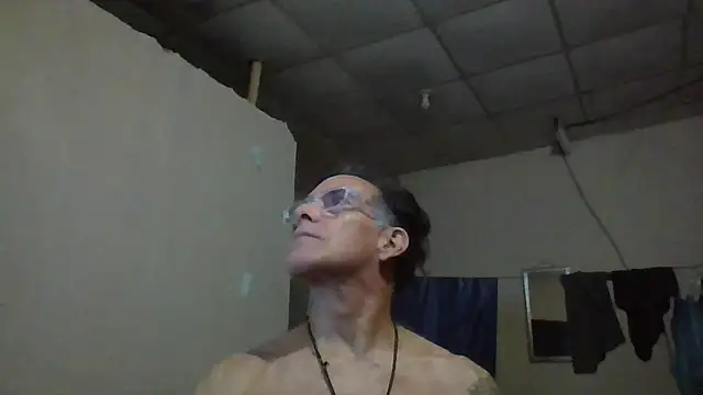 CaptainFox online show from June 2026 12:37:01 AM