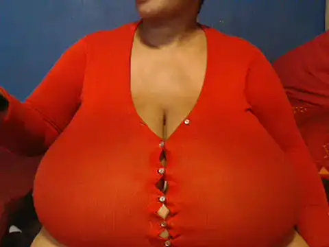 Snapshot of CUTEFIRMMELONSS chatting on February 2025 03:48:02 PM CUTEFIRMMELONSS online show from February 2025 03:48:02 PM