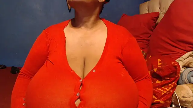 CUTEFIRMMELONSS online show from December 2025 06:29:01 PM