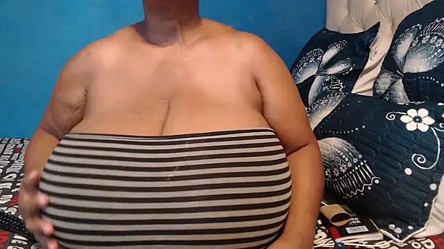 CUTEFIRMMELONSS online show from March 2026 03:30:02 PM