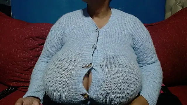 CUTEFIRMMELONSS online show from May 2026 08:16:01 PM