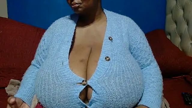 CUTEFIRMMELONSS online show from June 2026 09:34:02 PM