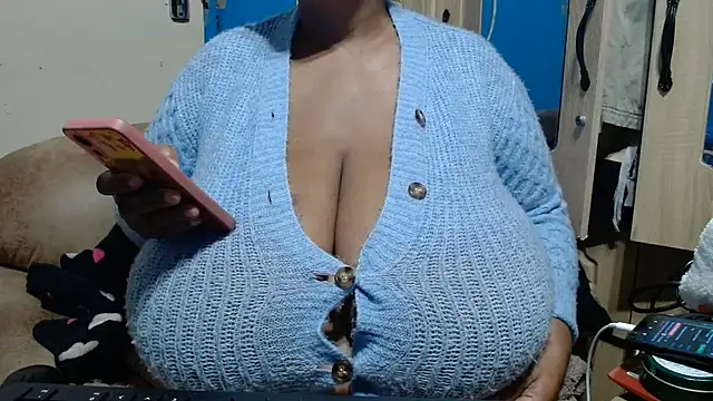CUTEFIRMMELONSS online show from July 2026 05:36:01 AM