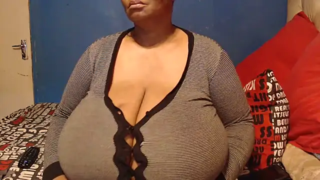 CUTEFIRMMELONSS online show from November 2025 03:21:01 AM