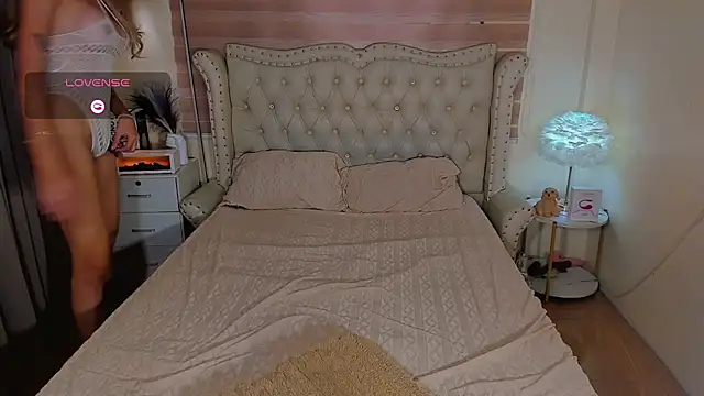 FinestGirlx online show from February 2026 11:26:01 PM