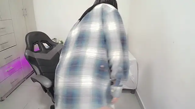 Youlittlepervertt  online show from January 2026 12:25:01 AM