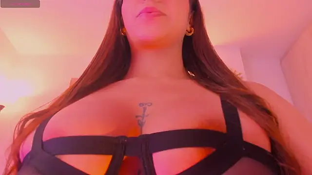 MariamRivera  online show from October 2025 11:49:01 PM