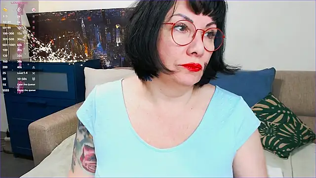 SquirtySlut online show from February 2025 06:04:01 AM